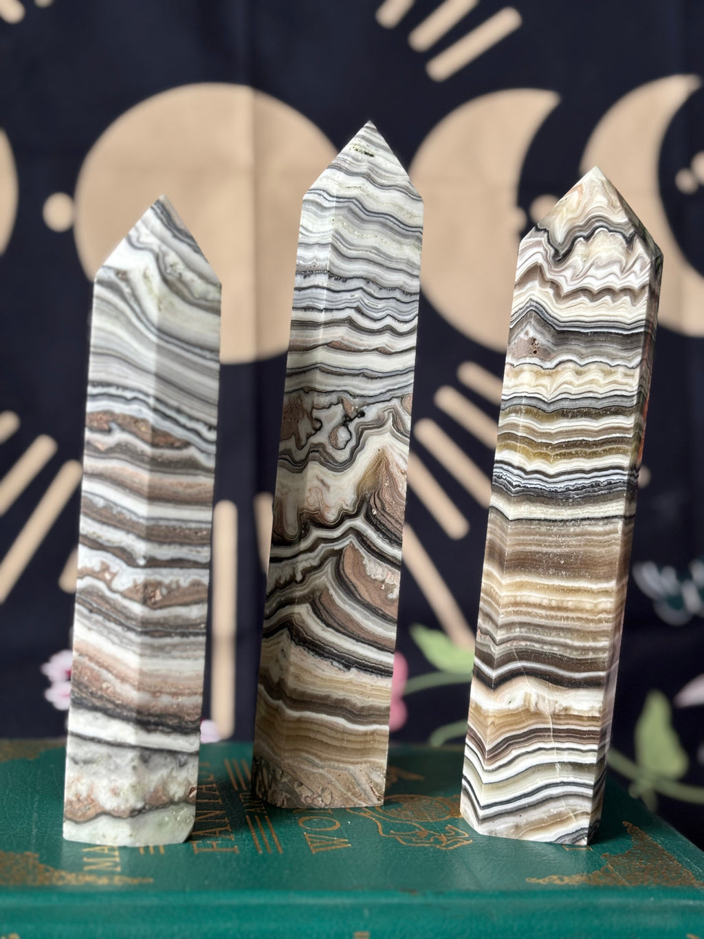 Extra Large Zebra Calcite Tower — additional product photo